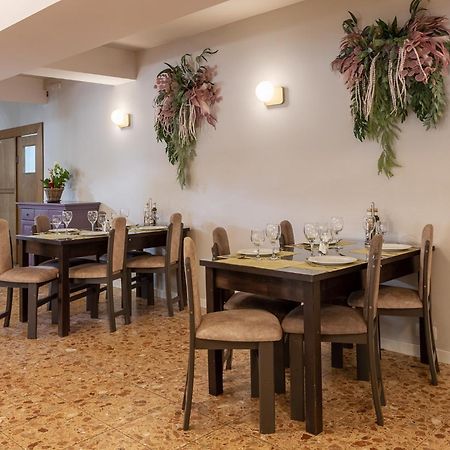 Hotel Hera Предял Екстер'єр фото