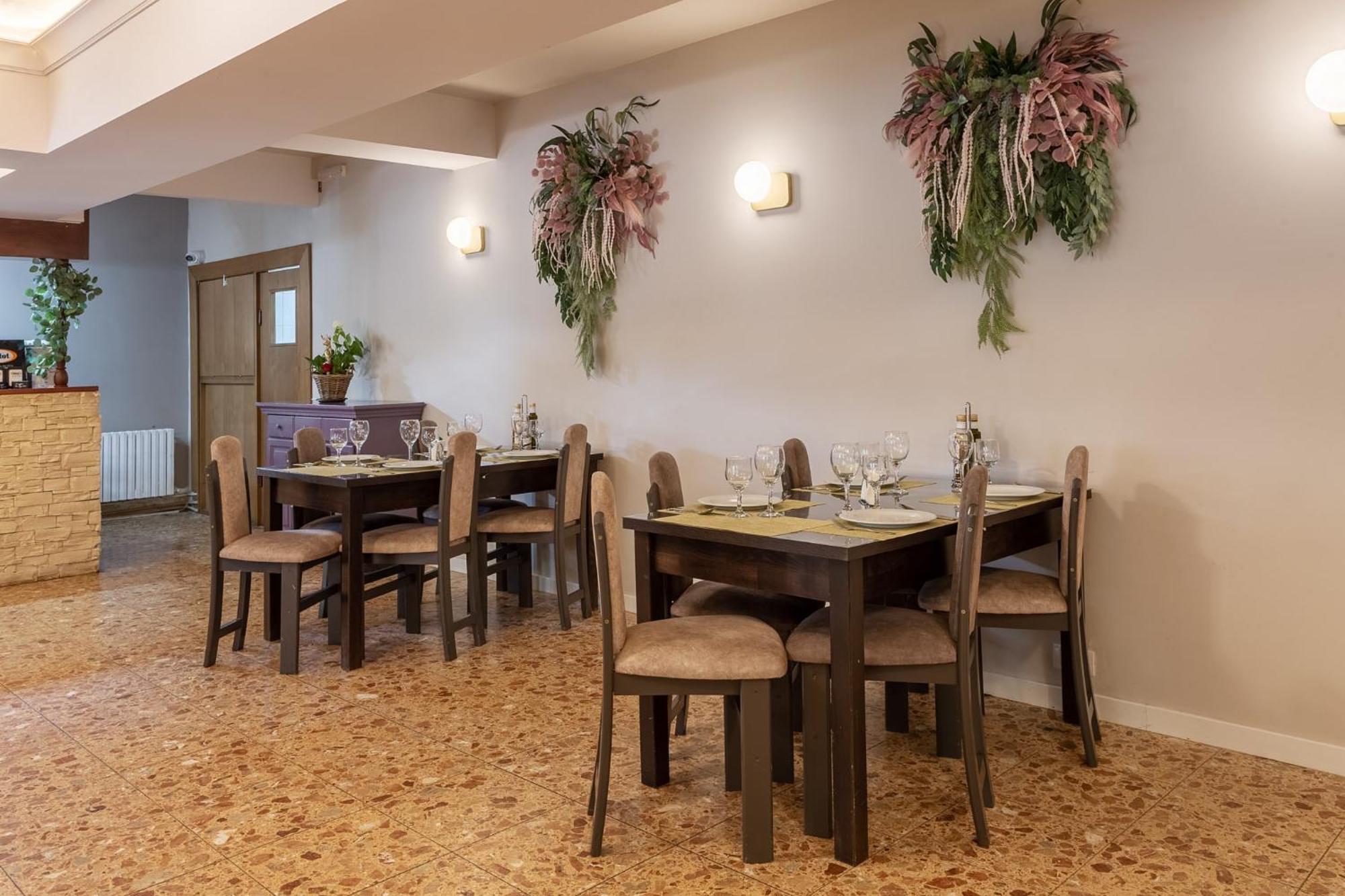 Hotel Hera Предял Екстер'єр фото