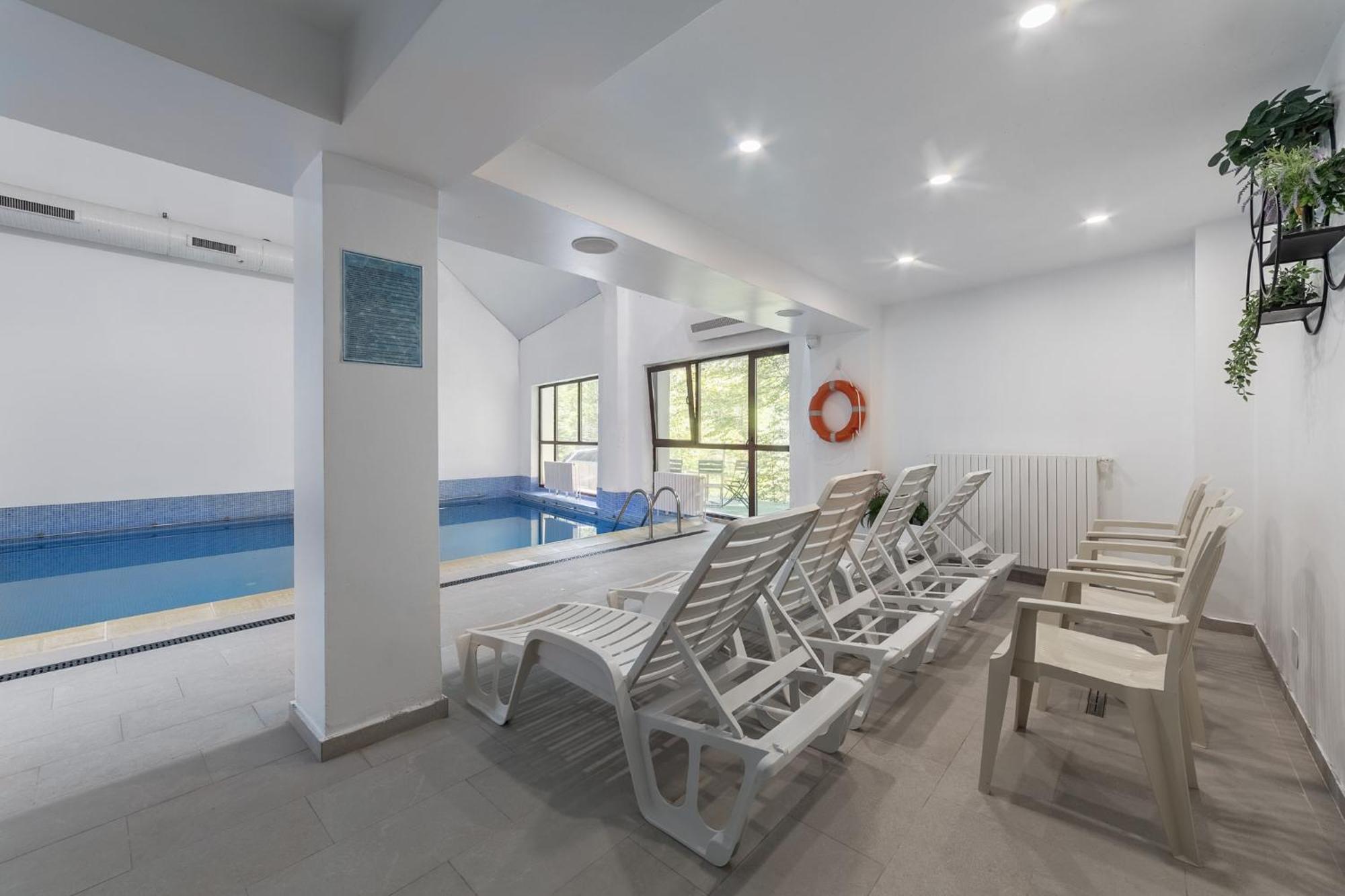 Hotel Hera Предял Екстер'єр фото