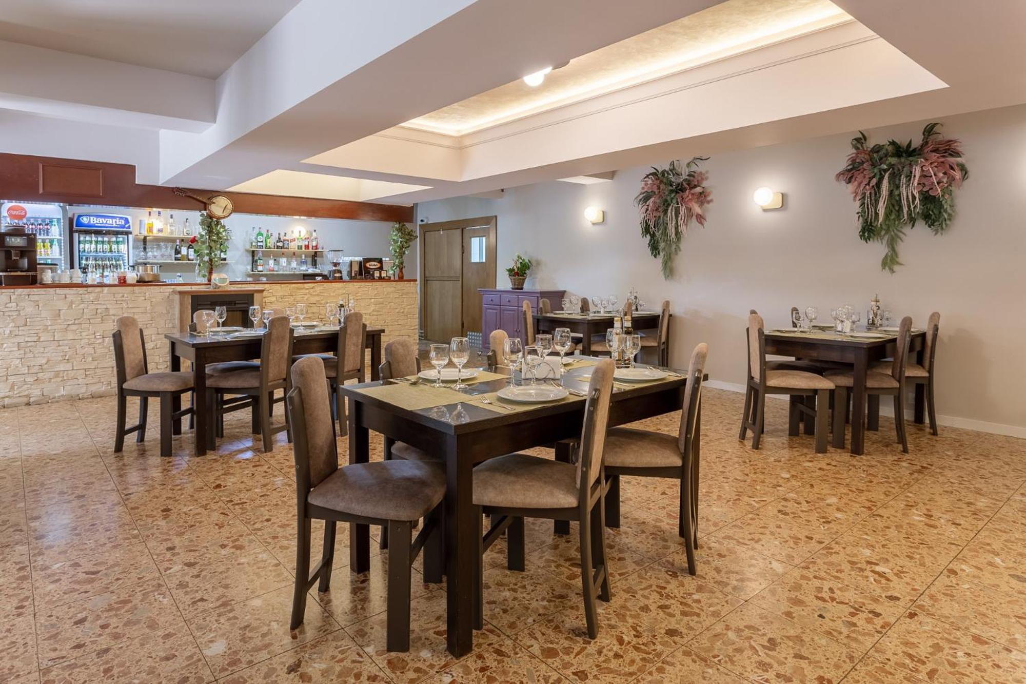 Hotel Hera Предял Екстер'єр фото